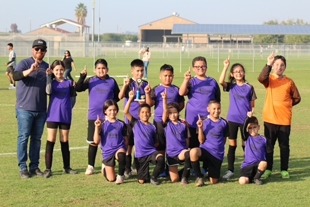 Flag Football Pictures 2022 - Shafter Recreation and Park District