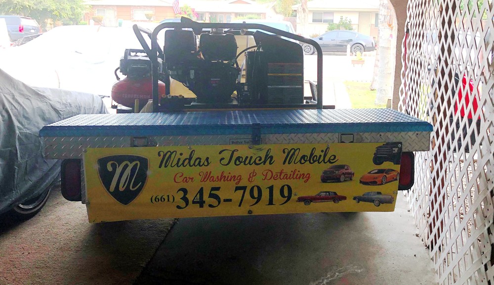 Mobile car detailer has developed the Midas touch - The Shafter Press